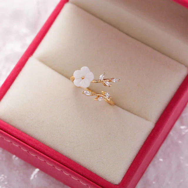 Anillo de flores ajustable