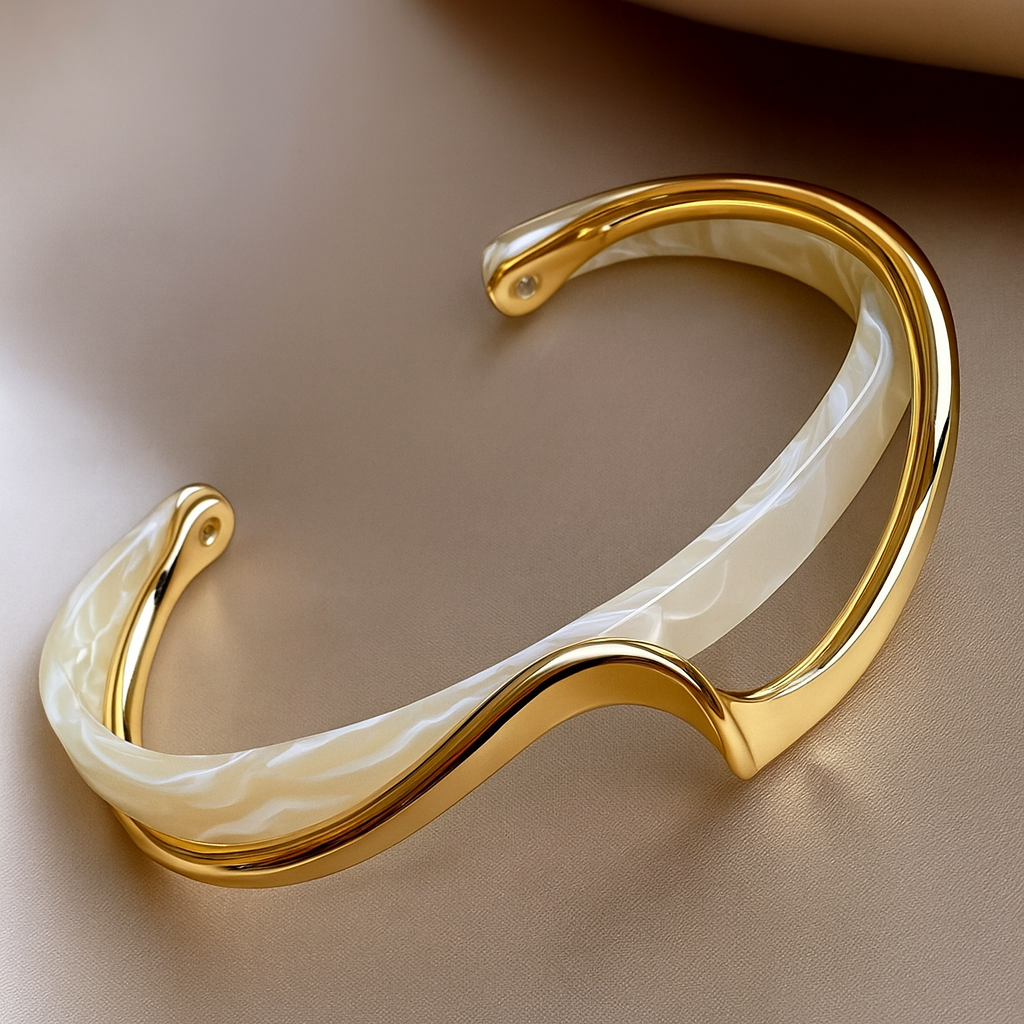 Elegante pulsera blanca