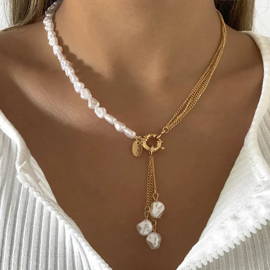 Collar elegante con colgante