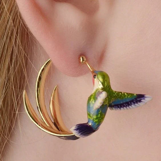 Pendientes con motivo de colibrí